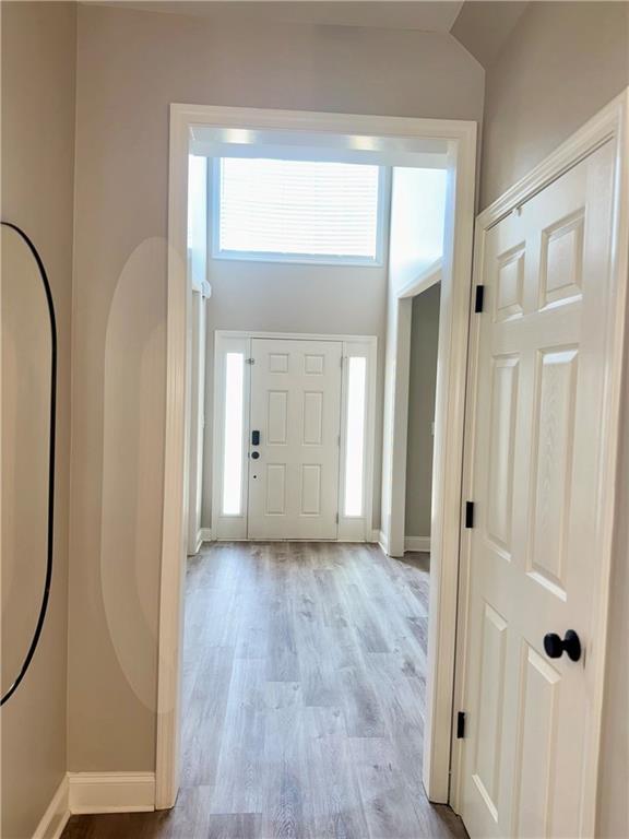 Photo - 2887 Montview Dr SW