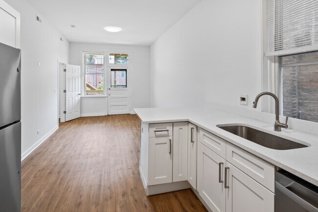 Photo - 1349 W Taylor St Unidad 3R