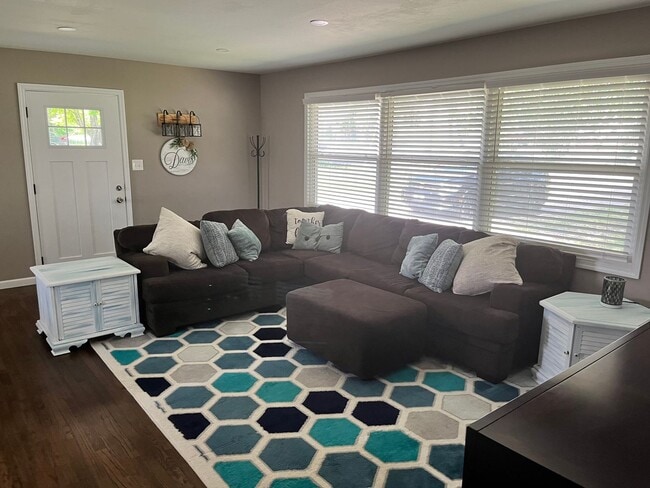 Photo - Charming 3BR/2BA one-level house