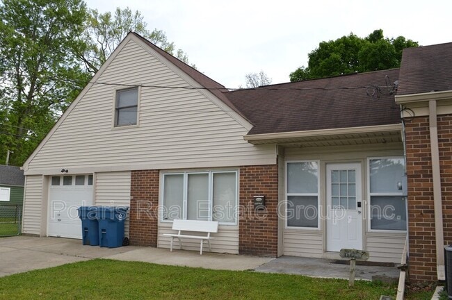 Building Photo - 6057 Rosslyn Ave Rental