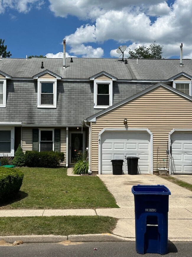 Photo - Nice 2 bedroom townhome with a view!