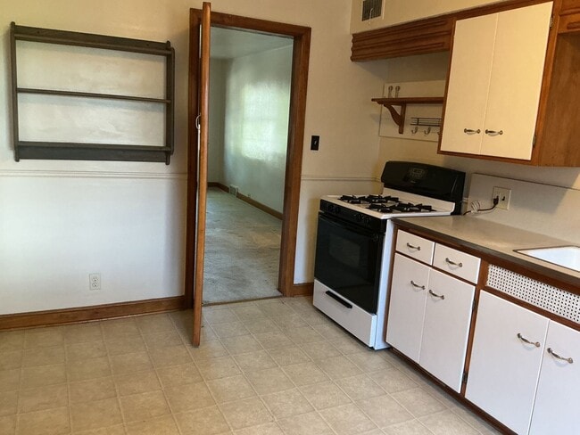 2865 N Hartung Ave Unidad 3