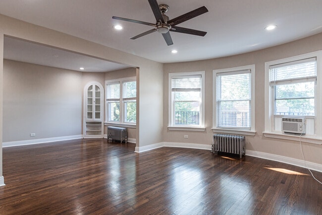 Photo - 1436 W Farragut Ave
