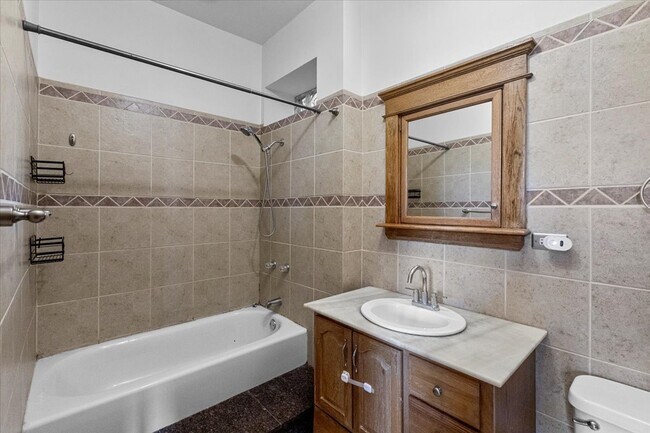 Photo - 3401 W Armitage Ave Unit 2
