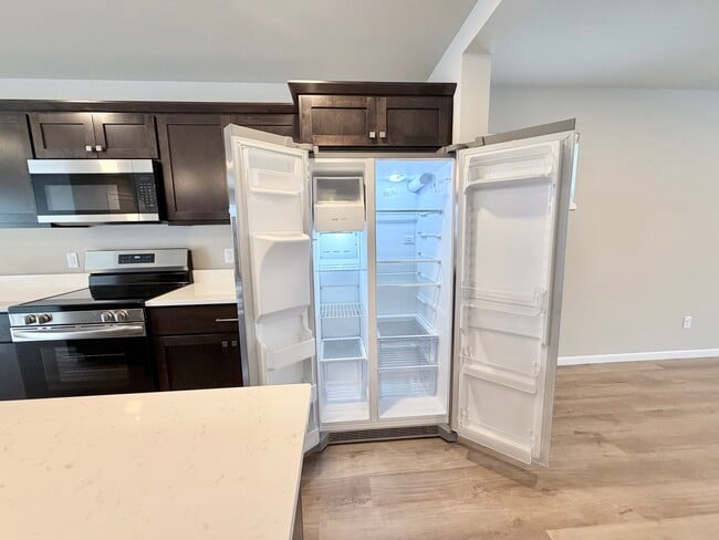 Photo - 10120 Mosaic Way