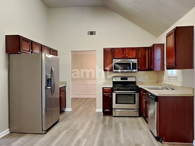 Photo - 2988 Cherohala Pt SW