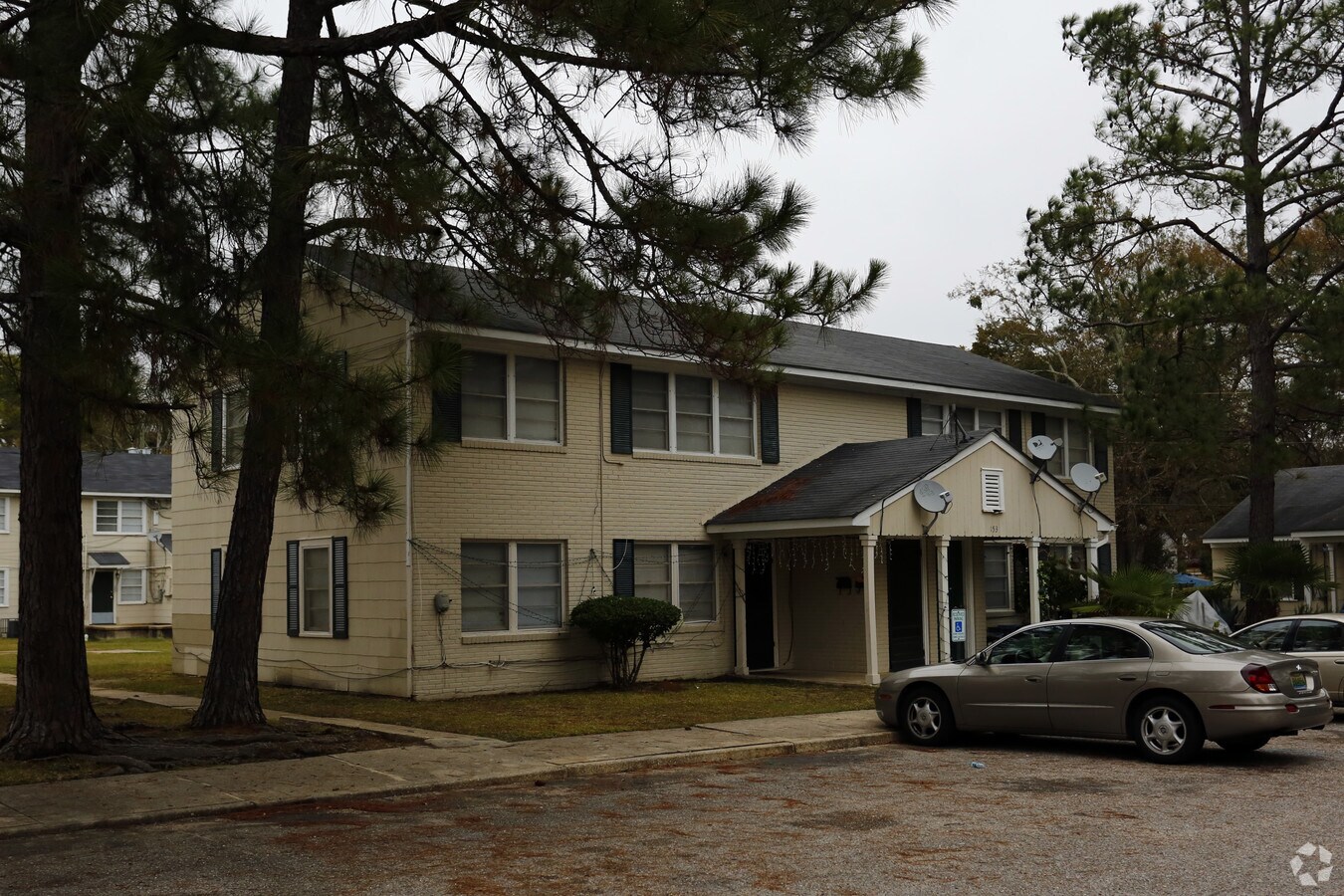 Photo - Briarwood Apartments