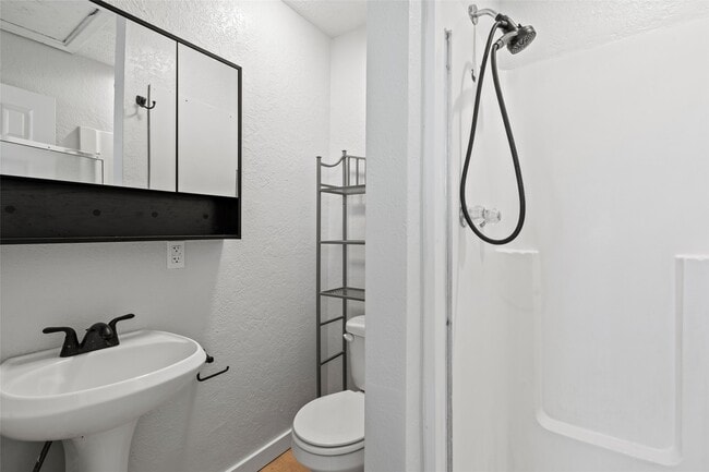 Photo - 4034 Reeves Dr