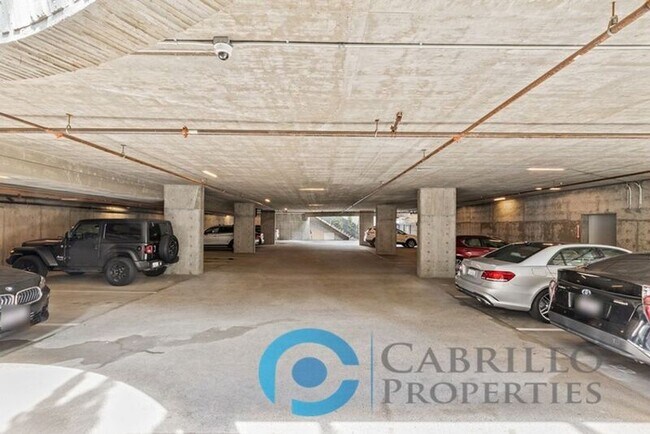 Photo - 3761 Centre St Unit Apt 303