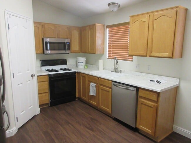 Photo - Move-In Bonus!!! 3 bedroom - 2 bath - located in Enoch