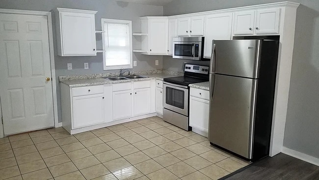 Photo - 120 Joe Powell Ln Townhome