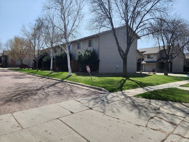 Photo - Three bedroom two bathroom Town home