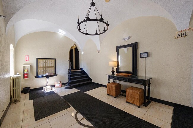 Photo - 26 Pondfield Rd Unit 4C