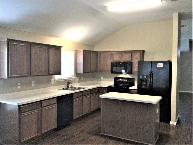Photo - 923 Plumeria Dr