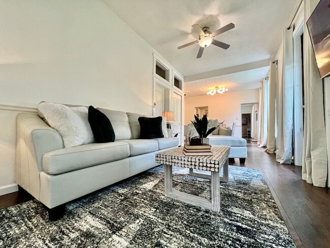 Photo - 1 Bd Hide away Historic Dayton, Oh Oregon ...