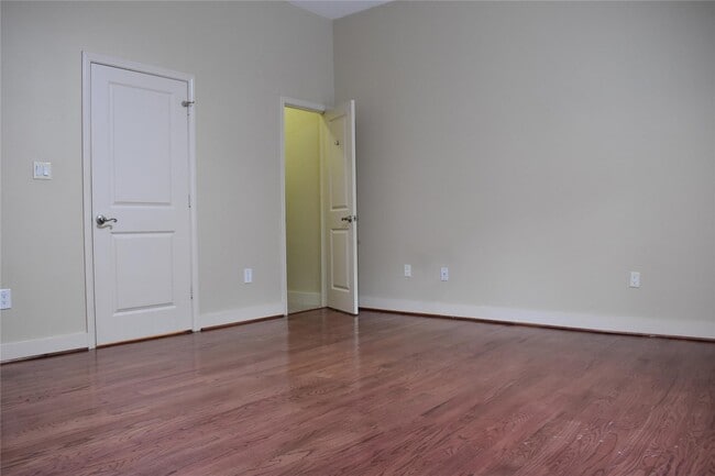 Photo - 5515 Petty St