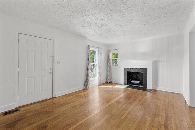 Photo - 3312 Clearview St