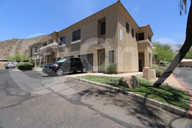 Building Photo - 1716 W Cortez St Unit 239 Rental
