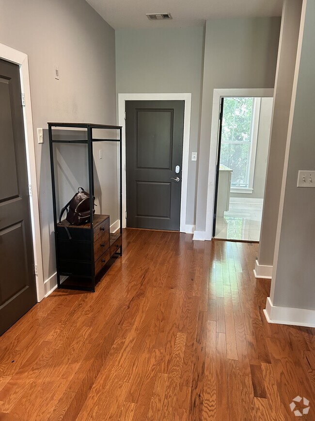 Building Photo - 1195 Milton Ter SE Unit 3303 Rental