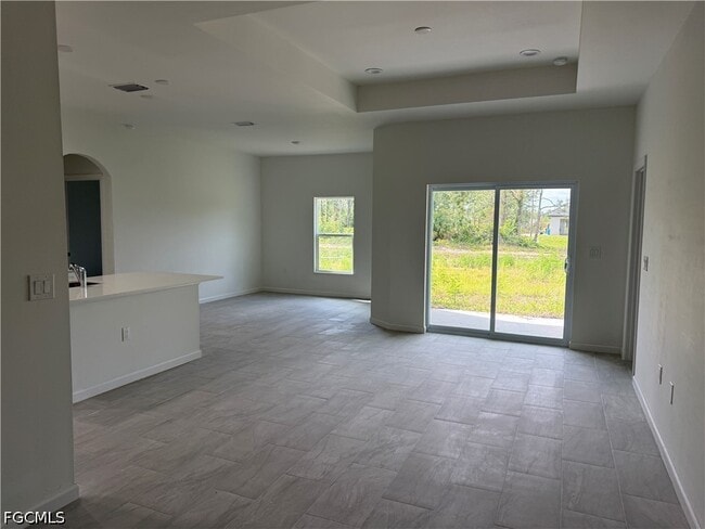 Photo - 2809 Darlene Pl
