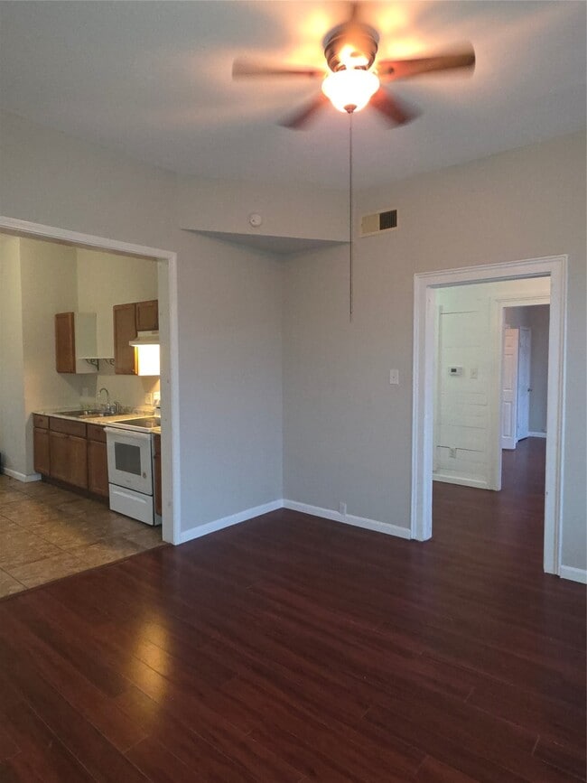 Photo - 1614 Market St