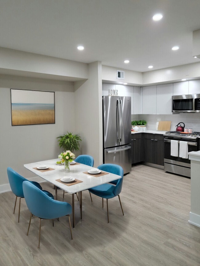 Lolas Place - Lolas Place Apartments