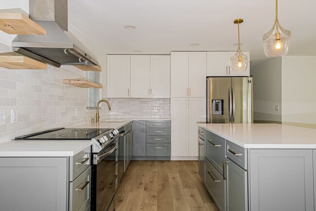 Photo - Warm and Welcoming 3 Bedroom in Prime Seattle Location