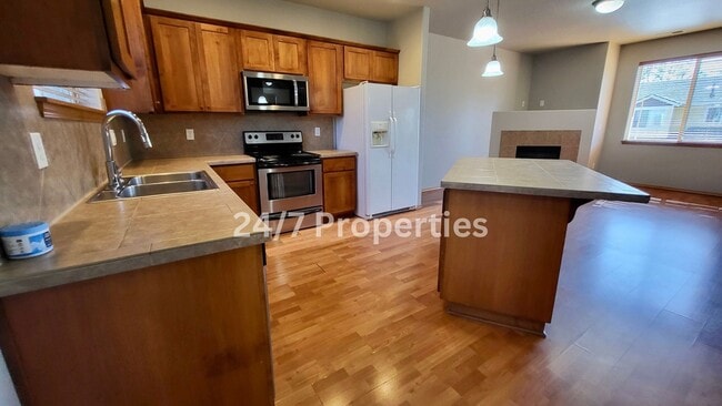 Photo - Charming 4 BD | 2.5 BA Craftsman in Gresham!