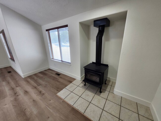 Photo - Modern and Remodeled SF Home in Southwest Bend on .8 Acres