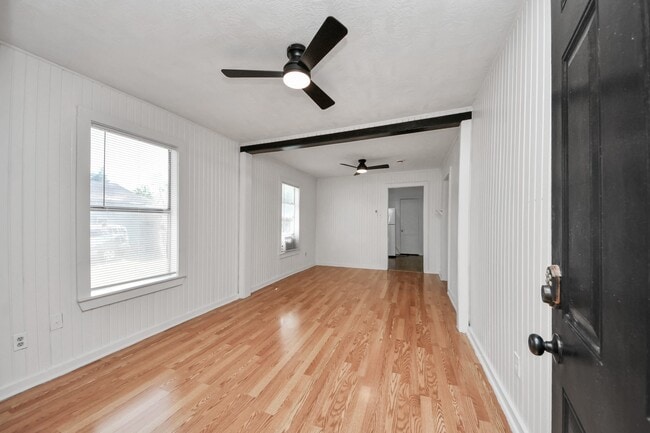 Photo - 3804 Lila St