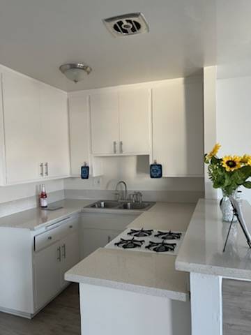 Normandie Apartments - Normandie Apartments