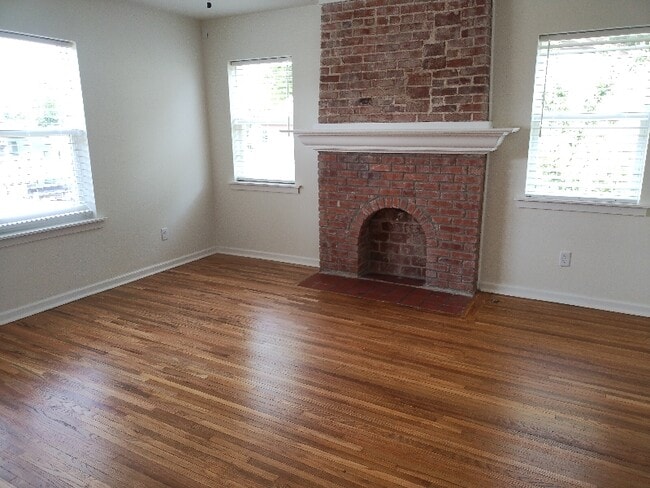 Photo - 1312 S Quaker Ave Unit Apt 3