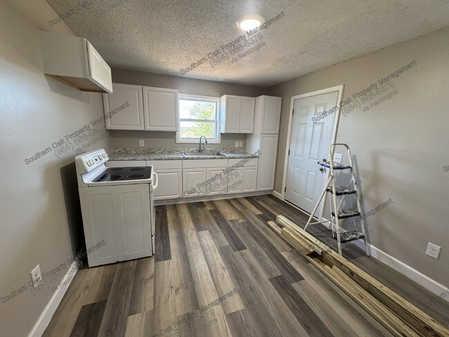 Photo - 118 Harrys Dr