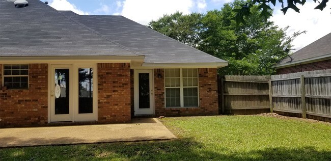 124 Hunters Row