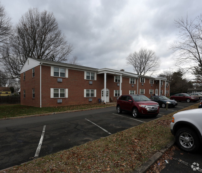 Sycamore Gardens - Sycamore Gardens Apartments