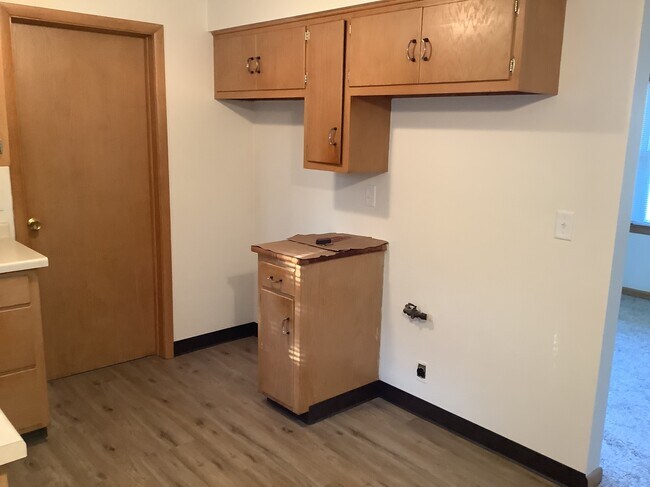 Cocina - 835 Neufeld St