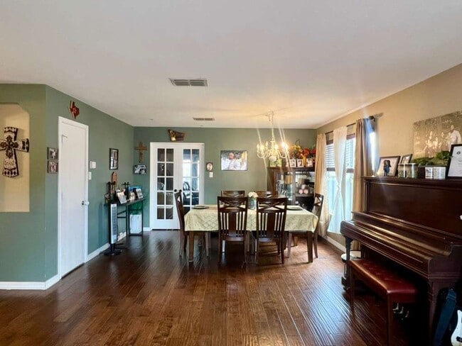 Photo - 4 Bed, 3 Bath & Unbeatable Location — Your Selma Dream Home Near The Forum Awaits!