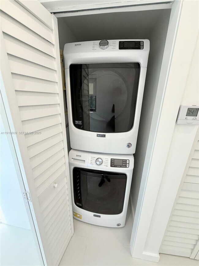 Photo - 1241 SW 30th Pl Unit 1241