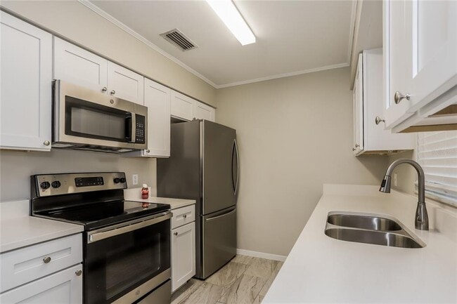 Photo - 1552 Foxridge Run SW