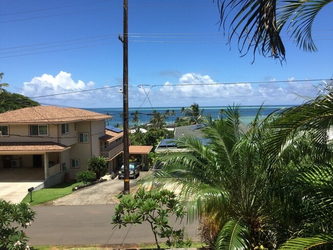 Building Photo - Pet Friendly Kaneohe House with Bay Views