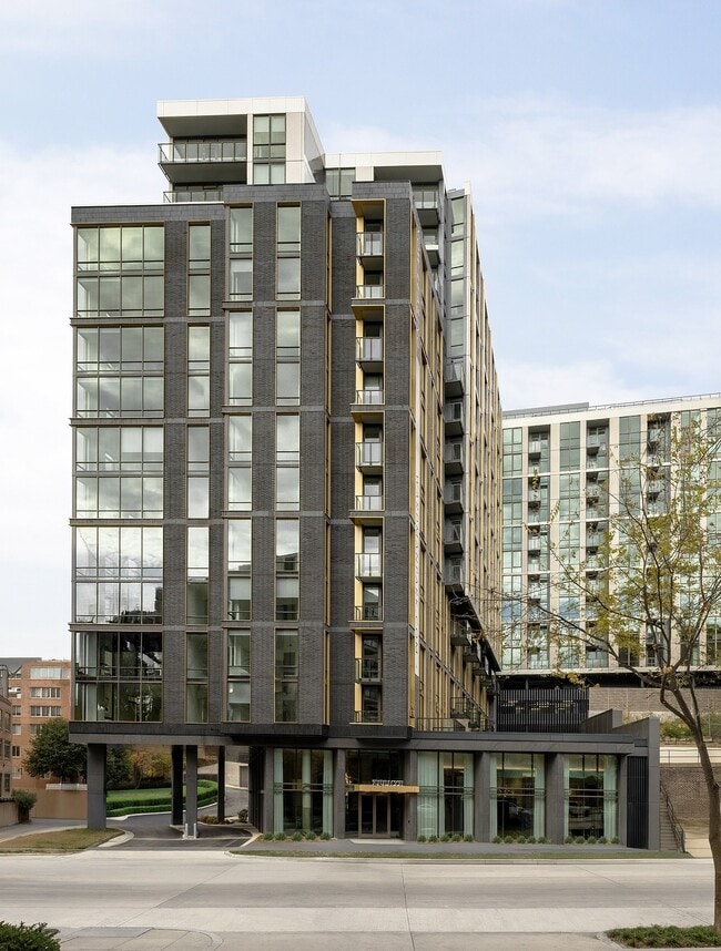 Photo - Zephyr at Wardman Park