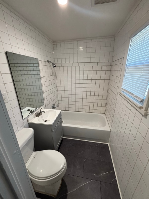 Photo - 901 W Valley St