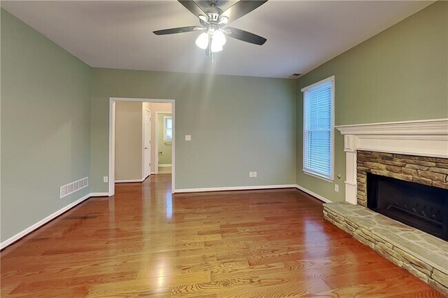 327 Laurel Glen Crossing
