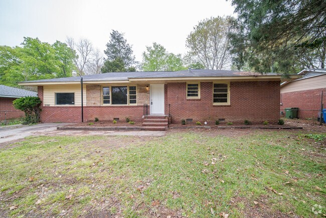 Building Photo - Available  Now--Move in Ready! Avail Sec 8 Rental