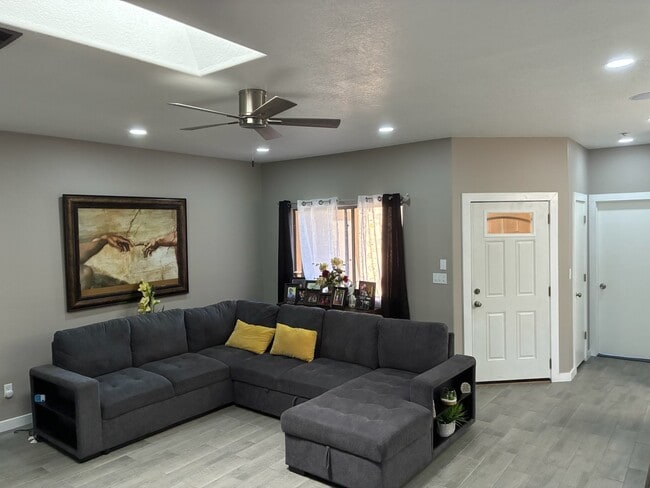 Photo - 243 Glenridge Park Ln NE