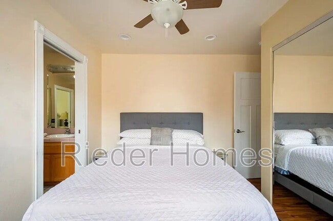 Photo - 4435 Summer Dr Unit Room 3