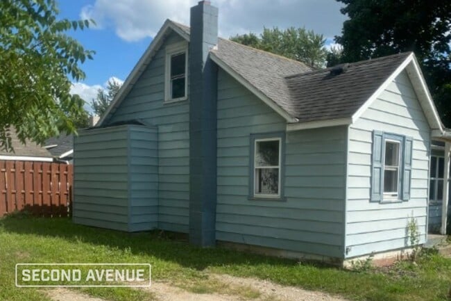 Photo - 915 Pearl St