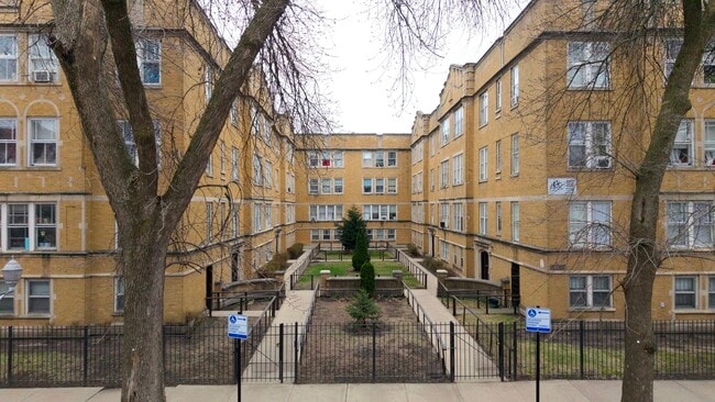 Building Photo - 7405 N Damen Ave Unit 3W Rental