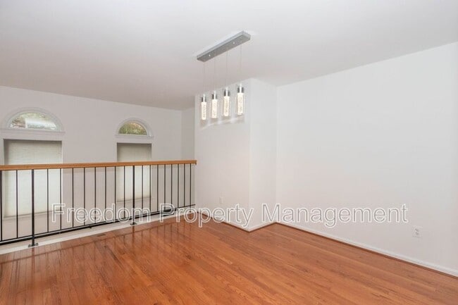 Photo - 13939 Preacher Chapman Pl