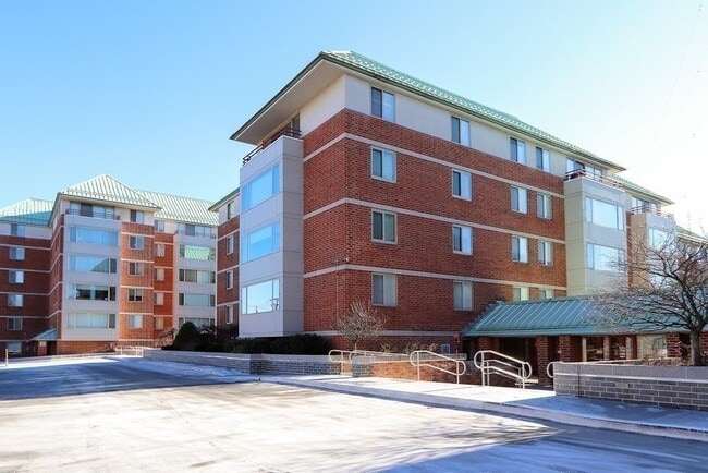 Photo - 183 Oak St Unit 304